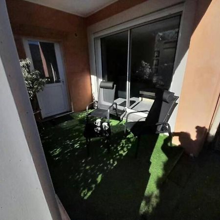 Appartement Spacieux &Tres Calme. Spacious & Very Quiet Apartment. Carros Zewnętrze zdjęcie