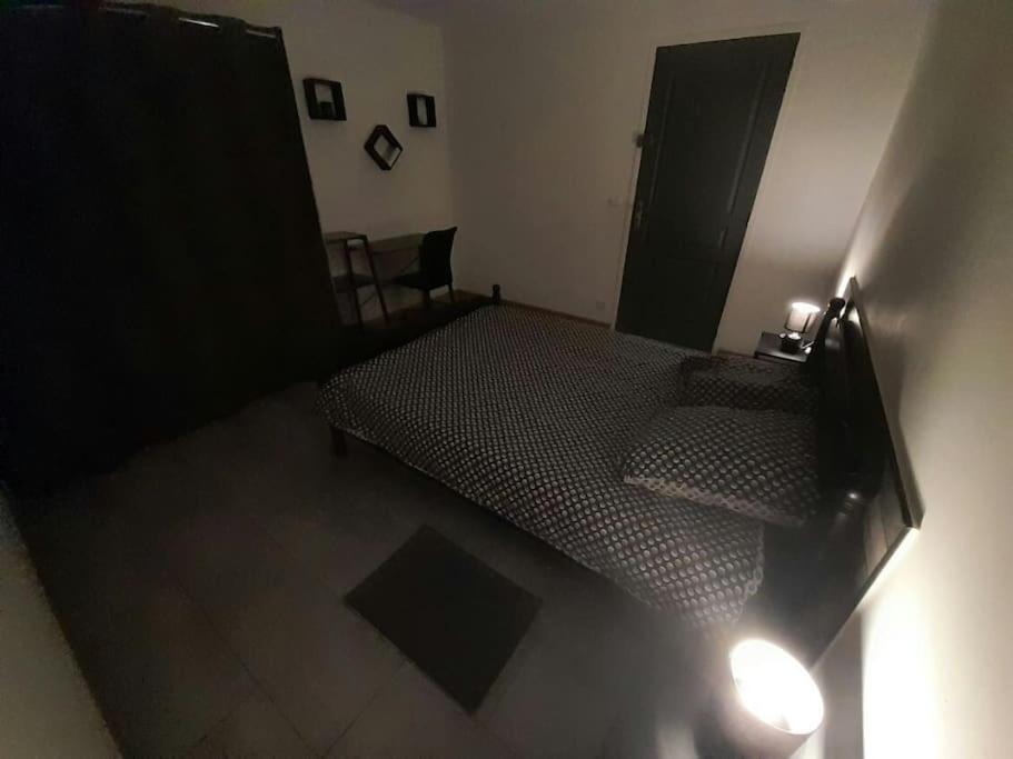 Appartement Spacieux &Tres Calme. Spacious & Very Quiet Apartment. Carros Zewnętrze zdjęcie